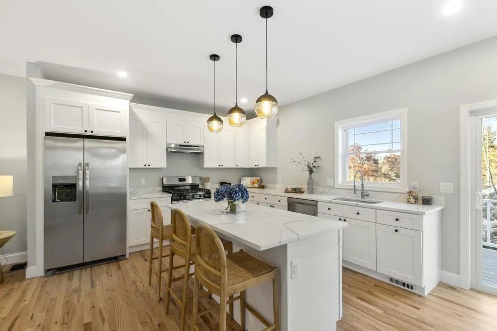 Multi Family Developers Chelmsford MA- Modern Kitchen