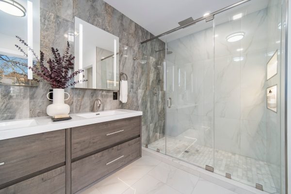Custom Home Builders MA NH Large Modern Tiled Bathroom