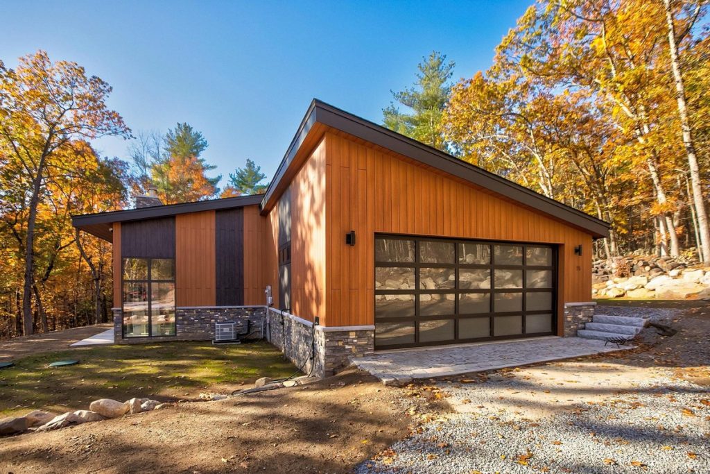 Custom Home Built in Pelham NH - Exterior